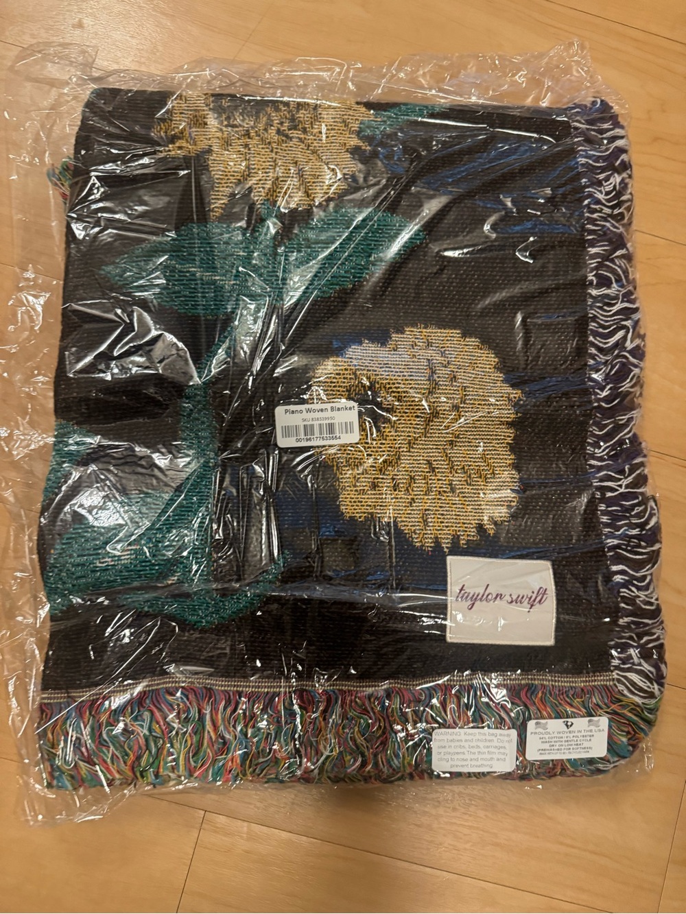 NWT | Taylor Swift | Acoustic Set Piano Eras Tour Throw Blanket